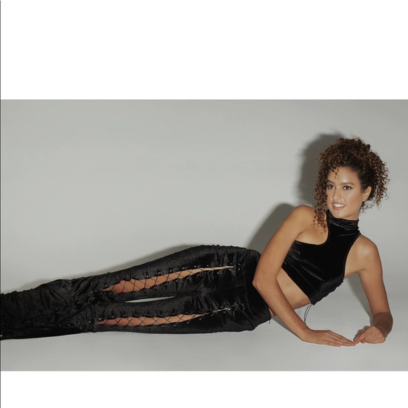 Amor Mia Asimetria Top and Pants Set - Picture 8 of 14